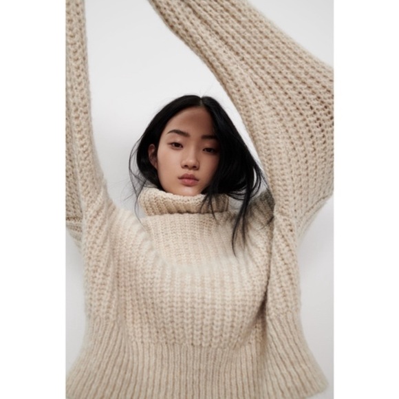 Luxury Cream Turtleneck Sweater - Picture 1 of 5